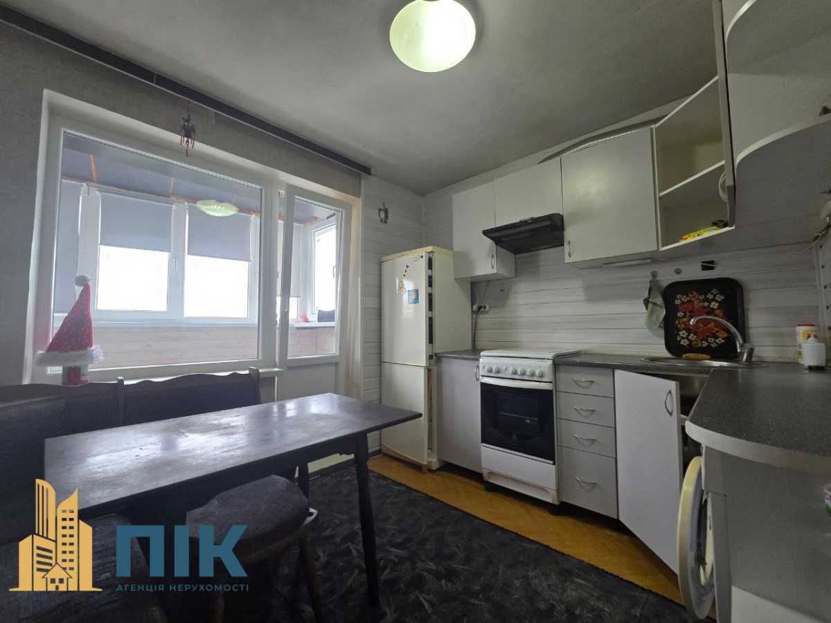 Продаж 2-кімнатної квартири 48 м², Якуба Коласа вул., 6В