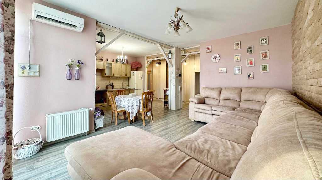 Продаж 3-кімнатної квартири 83 м², Регенераторна вул., 4, корпус 6