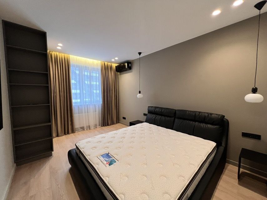 Аренда 2-комнатной квартиры 90 м², Генуэзская ул., 3А