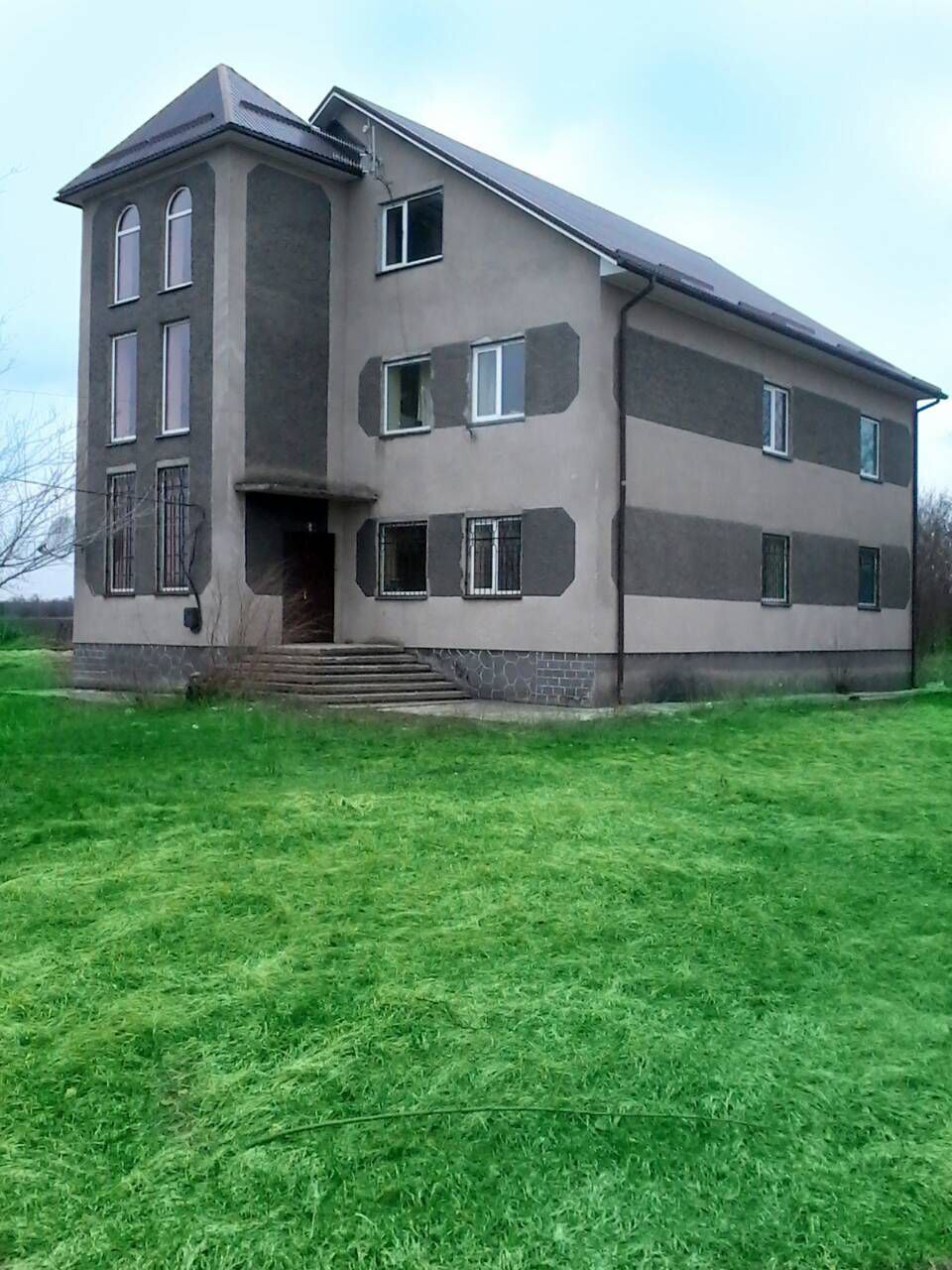 Продажа коттеджа 490 м²