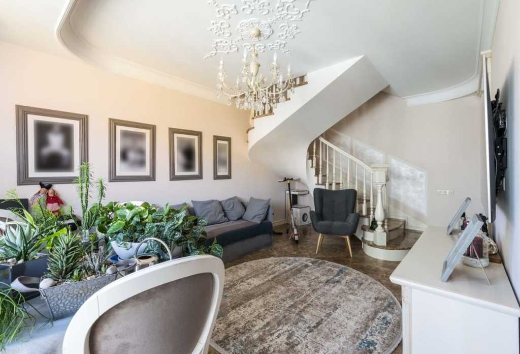 Продажа 4-комнатной квартиры 135 м², Регенераторная ул., 4, КОРПУС 6
