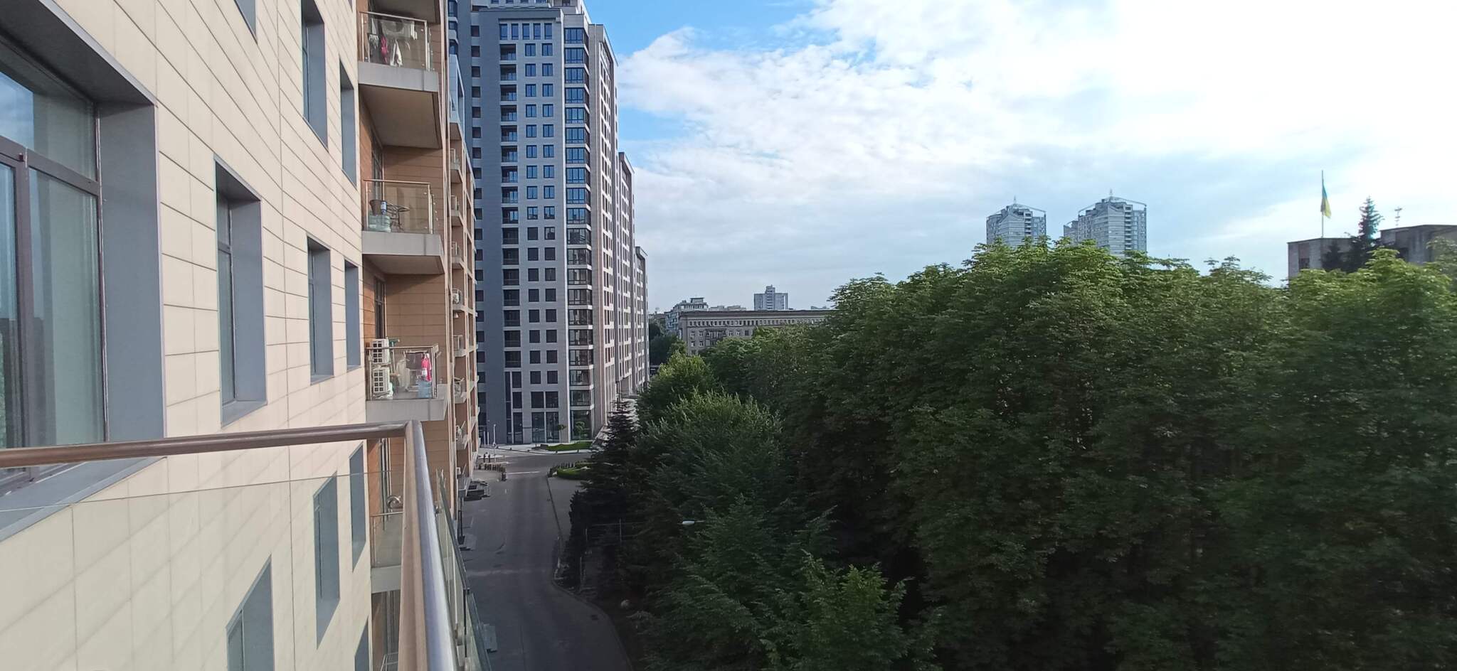 Продаж 1-кімнатної квартири 49 м², Перемоги просп., 44/2