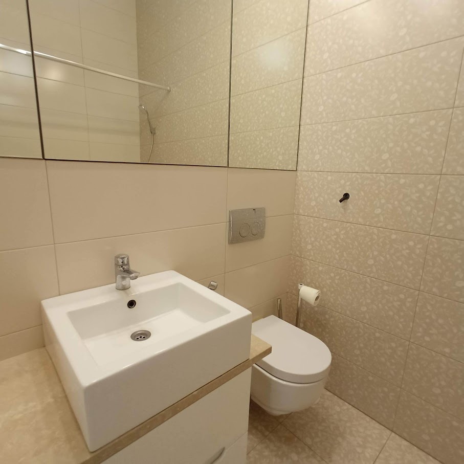 Продаж 1-кімнатної квартири 49 м², Перемоги просп., 44/2