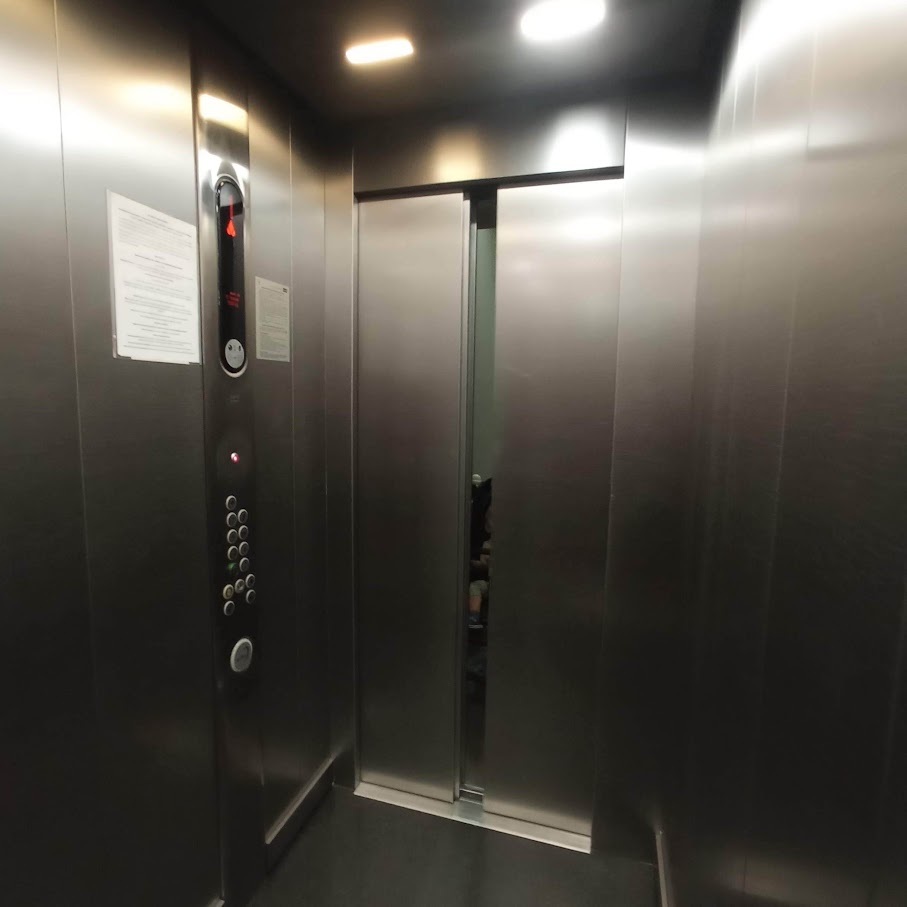 Продаж 1-кімнатної квартири 49 м², Перемоги просп., 44/2