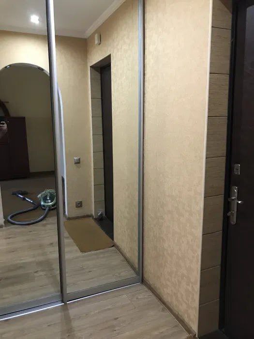 Продаж 1-кімнатної квартири 32 м², Реміснича вул.