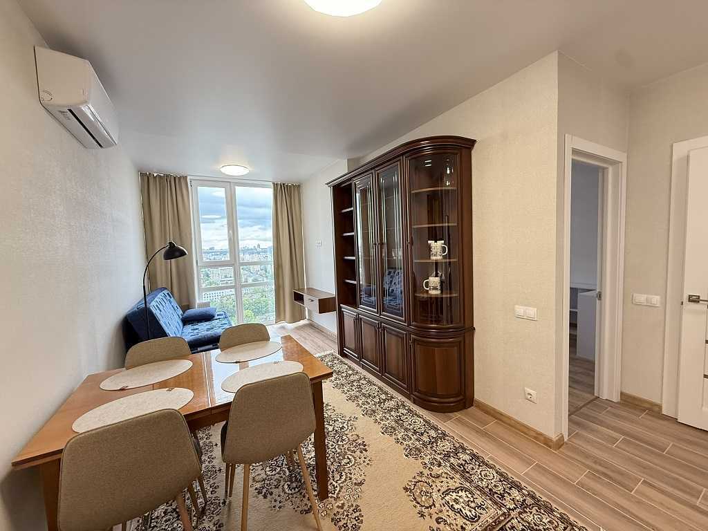 Оренда 1-кімнатної квартири 41 м², Миколи Гулака вул., 4