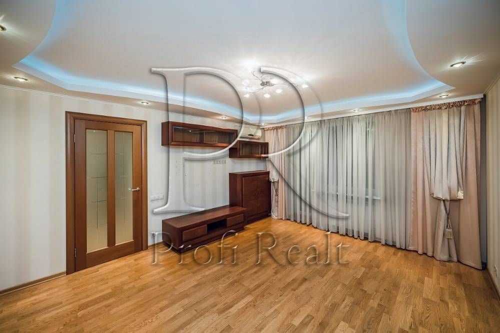 Продажа 3-комнатной квартиры 71 м², Днепровская наб., 13