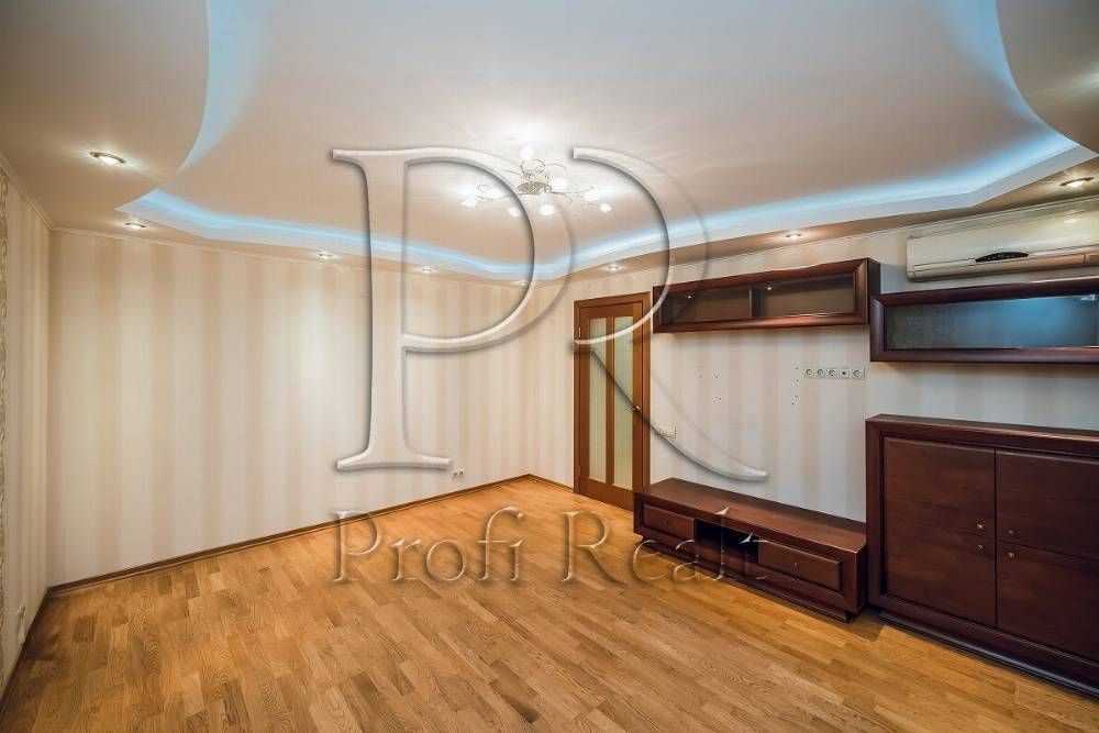 Продажа 3-комнатной квартиры 71 м², Днепровская наб., 13
