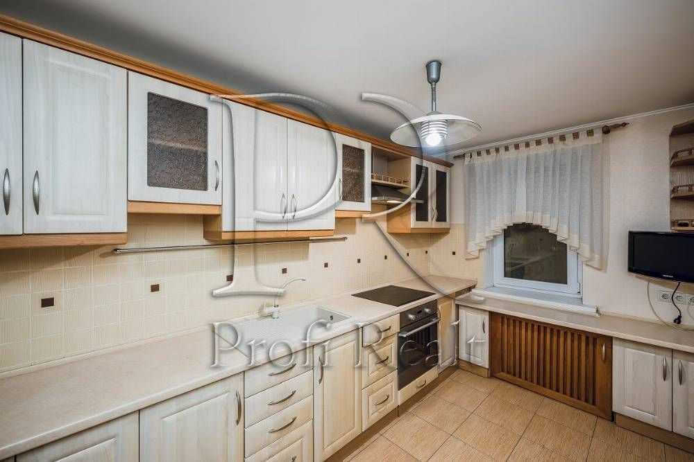 Продажа 3-комнатной квартиры 71 м², Днепровская наб., 13