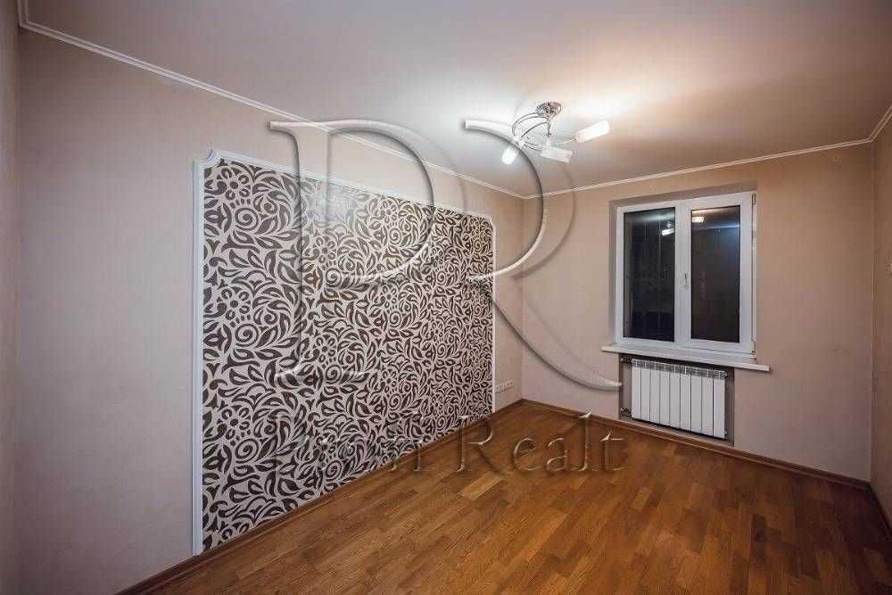 Продажа 3-комнатной квартиры 71 м², Днепровская наб., 13