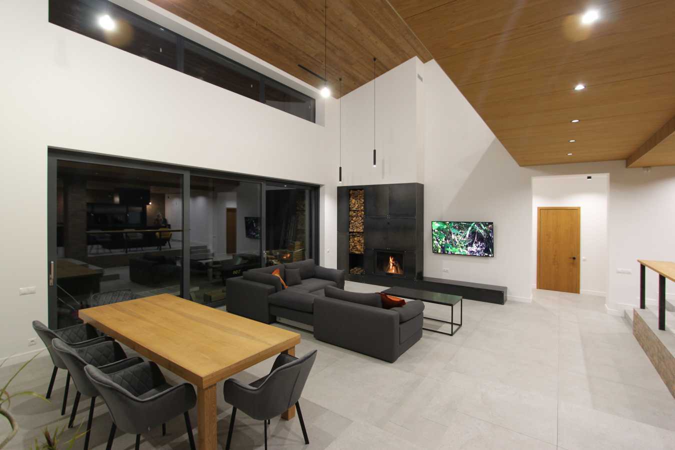 Продажа коттеджа 300 м², Центральна
