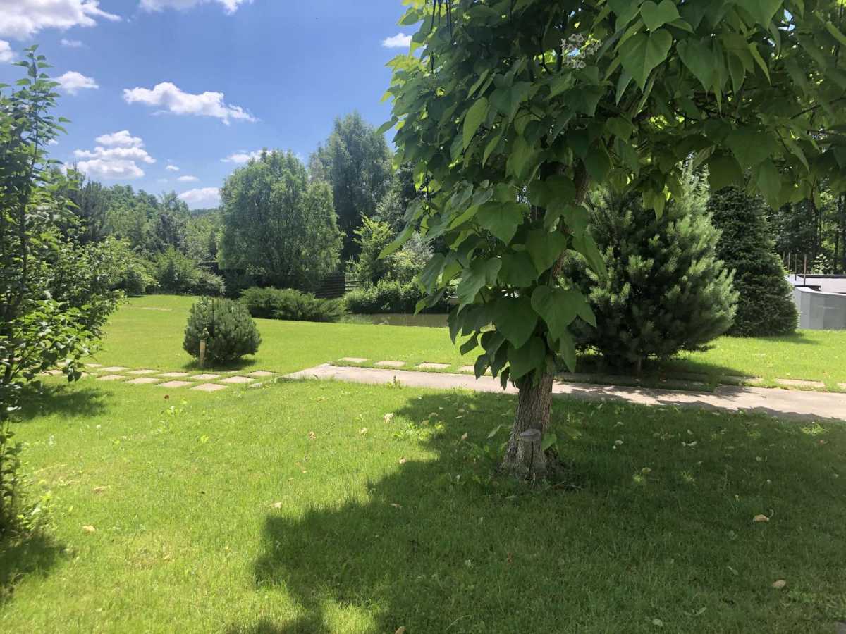 Продажа коттеджа 300 м², Центральна
