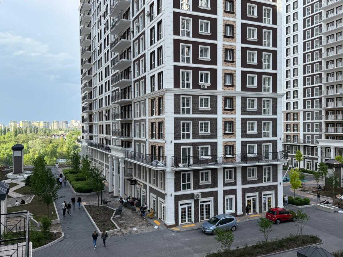 Продажа 2-комнатной квартиры 61 м², Михаила Максимовича ул., 26В