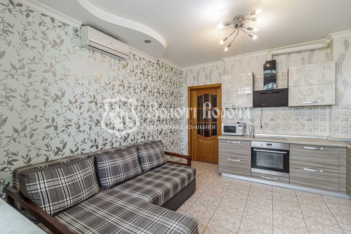 Продажа 1-комнатной квартиры 60 м², Пономарева ул., 26 К4