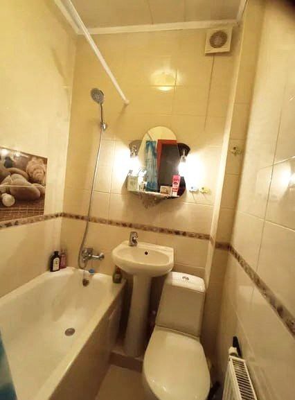 Продаж 1-кімнатної квартири 30.1 м², Гамалія вул.