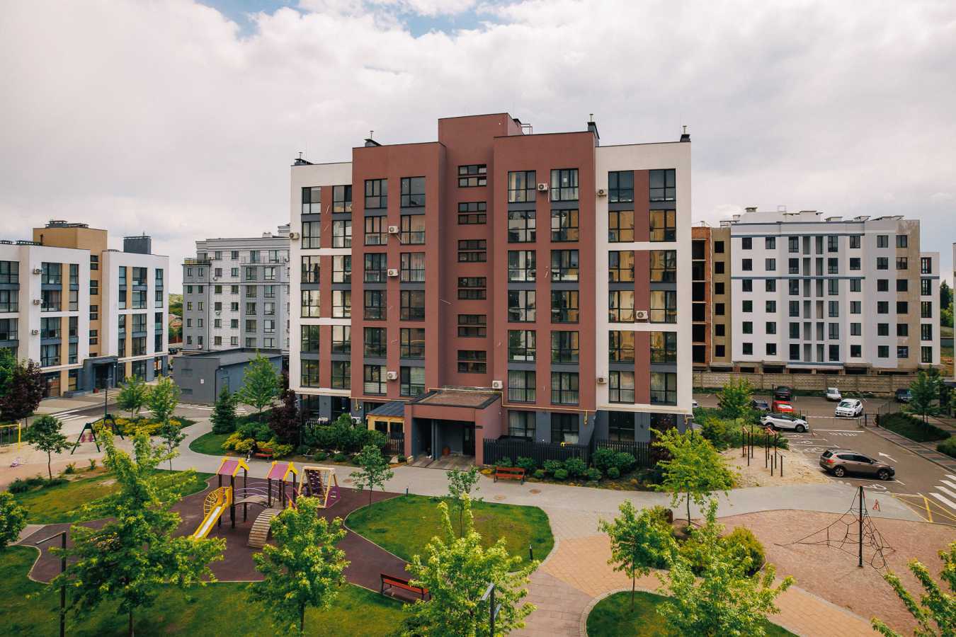 Продаж 1-кімнатної квартири 40 м², Промислова вул., 1Д