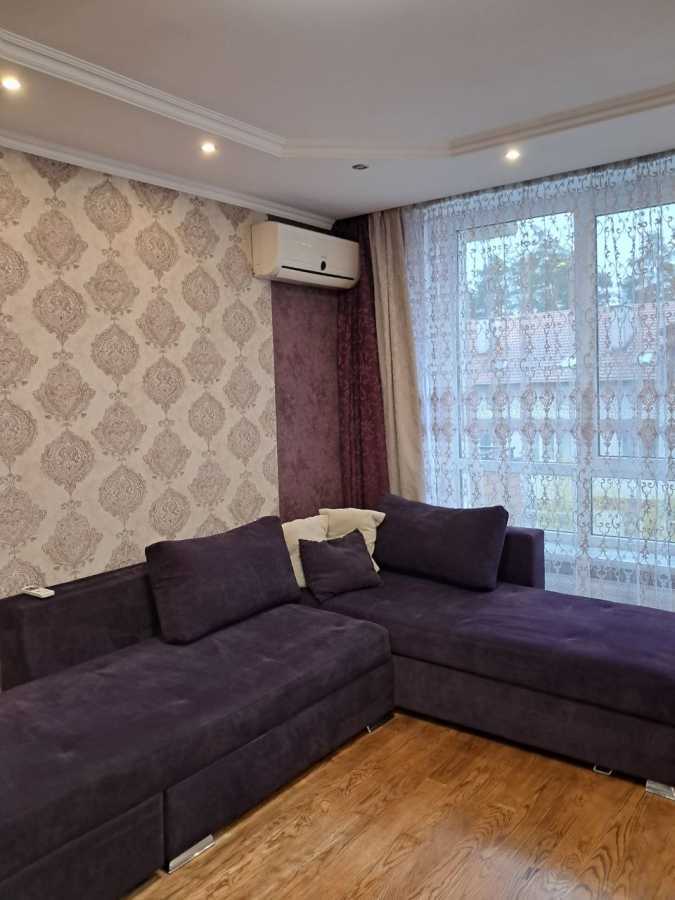 Продаж 1-кімнатної квартири 41 м², Літературна