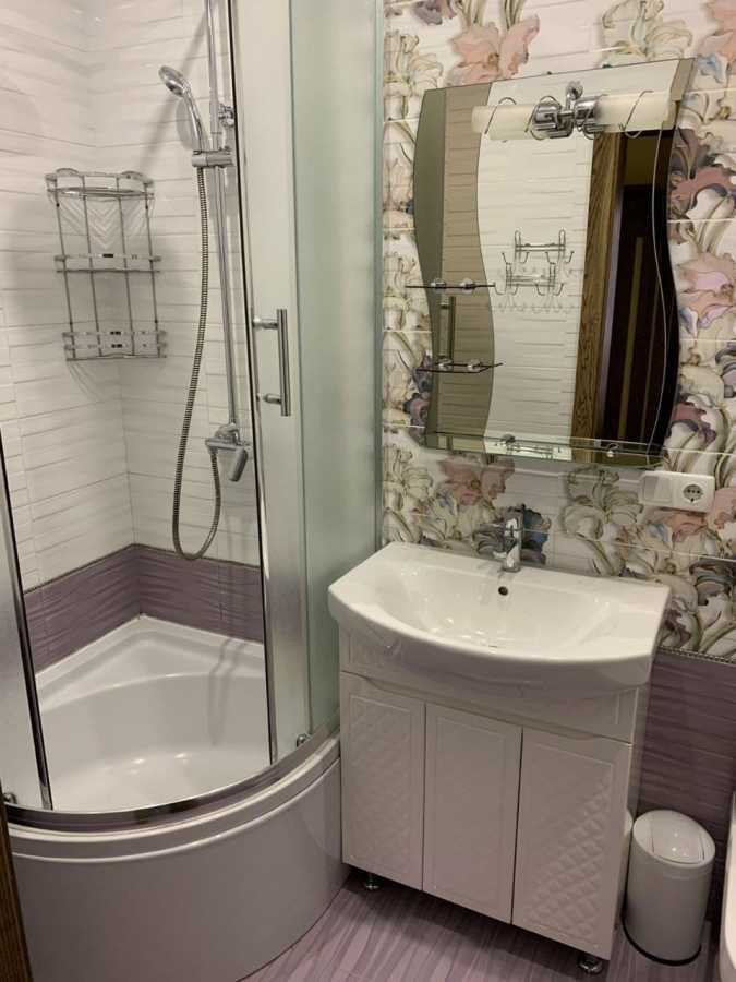 Продаж 1-кімнатної квартири 41 м², Літературна