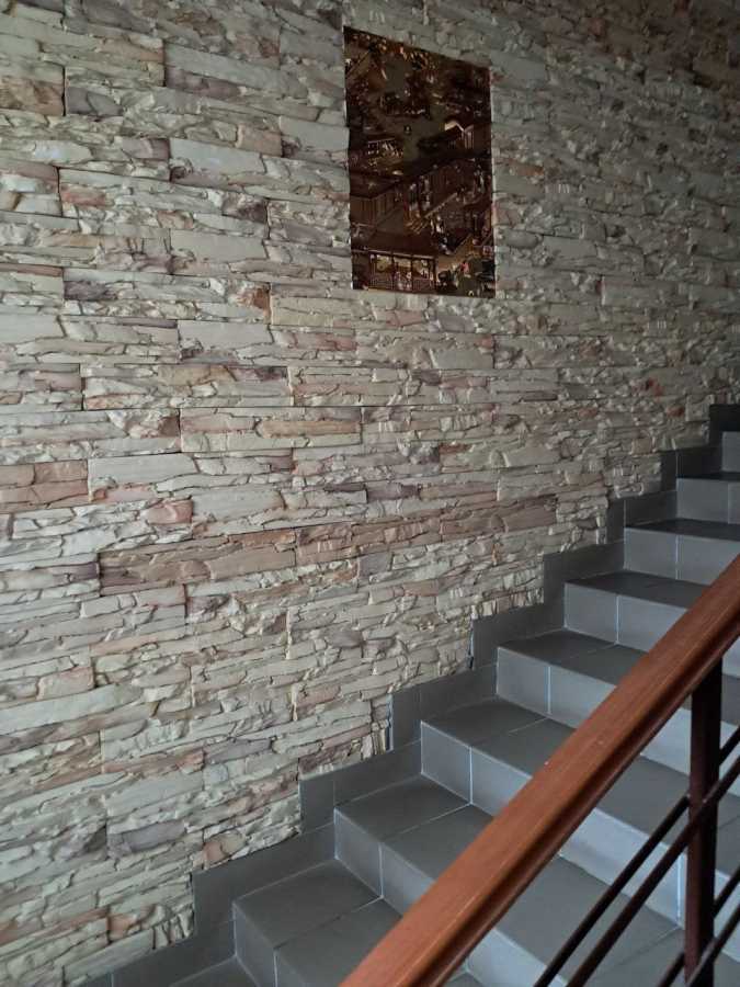 Продаж 1-кімнатної квартири 41 м², Літературна