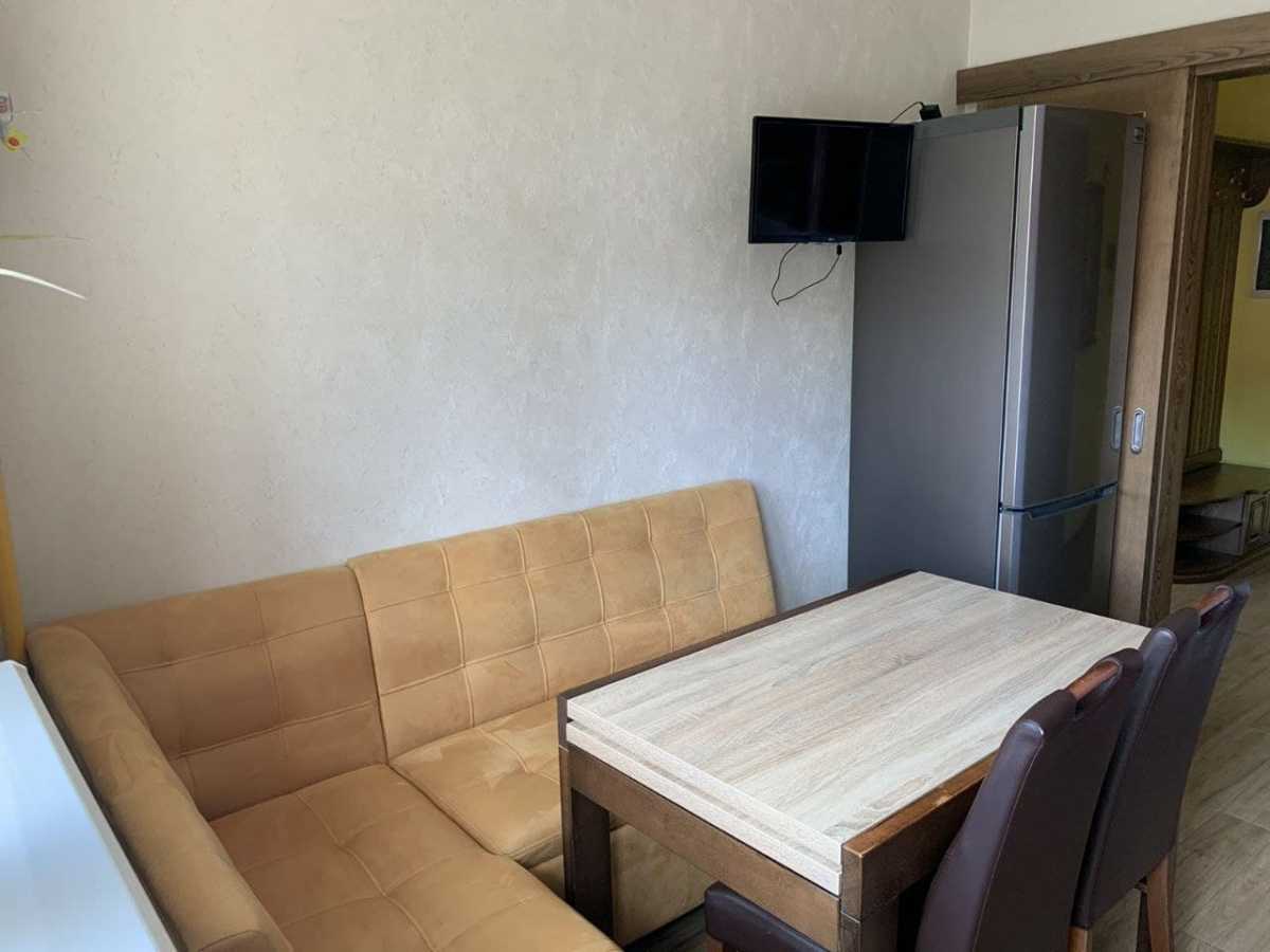 Продаж 1-кімнатної квартири 41 м², Літературна