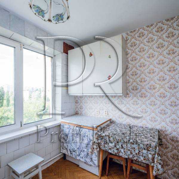 Продажа 1-комнатной квартиры 33 м², Зодчих ул., 4