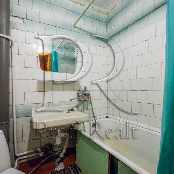 Продажа 1-комнатной квартиры 33 м², Зодчих ул., 4