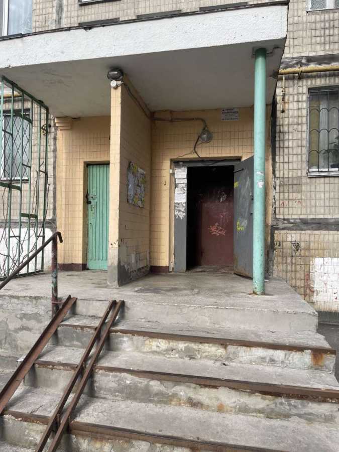 Продаж 2-кімнатної квартири 46 м², Гната Юри вул., 2/12