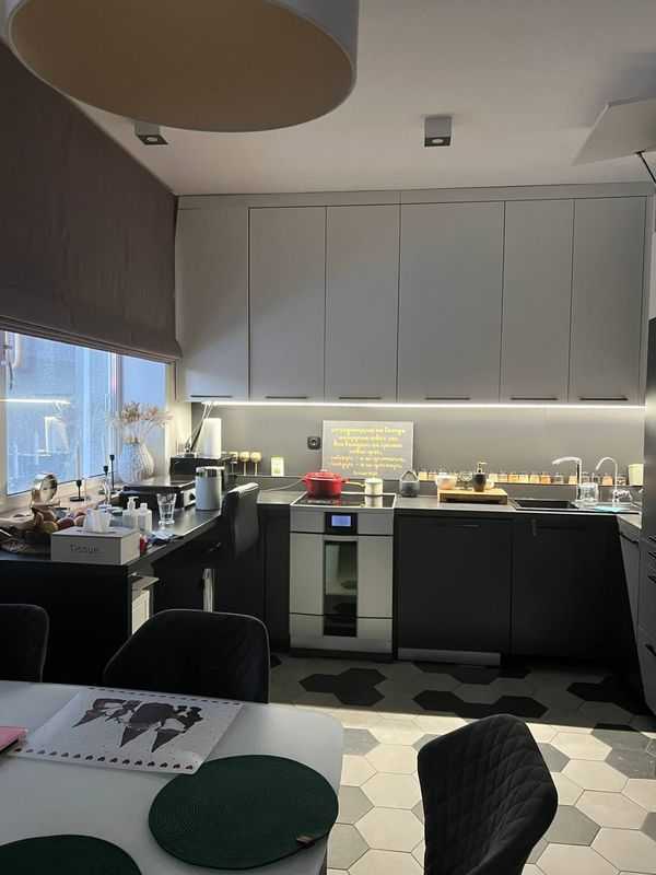 Продаж 3-кімнатної квартири 62.5 м², тополева, 6