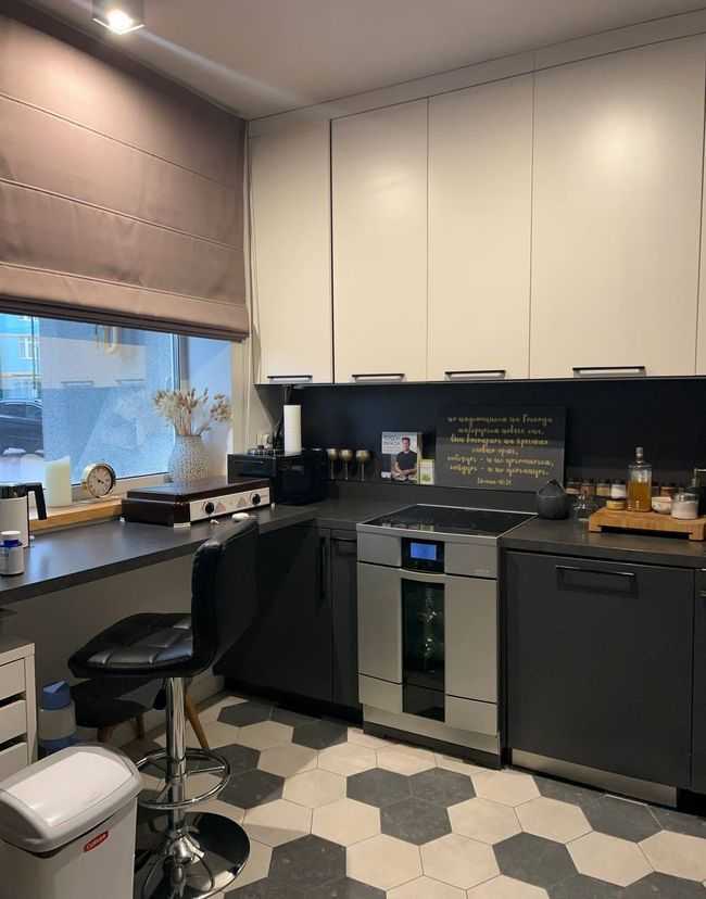 Продаж 3-кімнатної квартири 62.5 м², тополева, 6