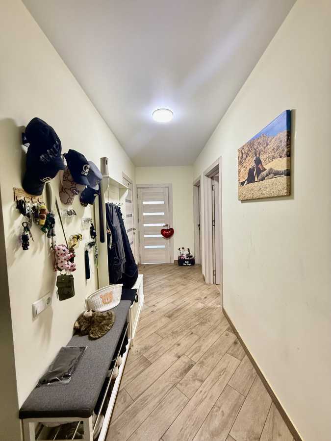 Продаж 3-кімнатної квартири 75 м², Свєтлова вул., 42а