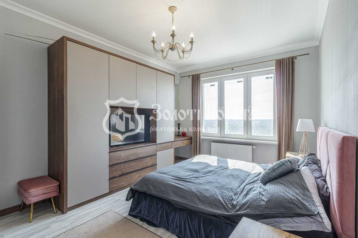 Продаж 1-кімнатної квартири 51.5 м², Ревуцького вул., 54б