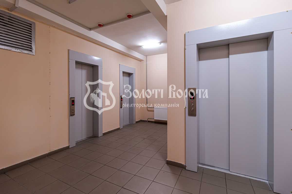 Продаж 1-кімнатної квартири 51.5 м², Ревуцького вул., 54б