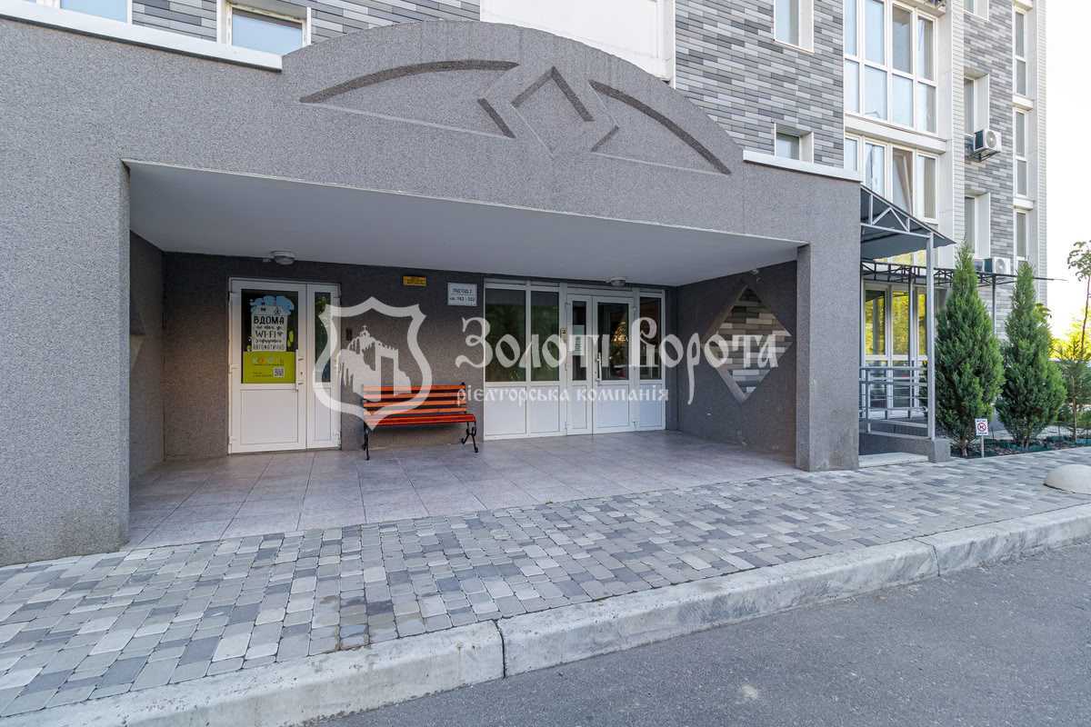 Продаж 1-кімнатної квартири 51.5 м², Ревуцького вул., 54б