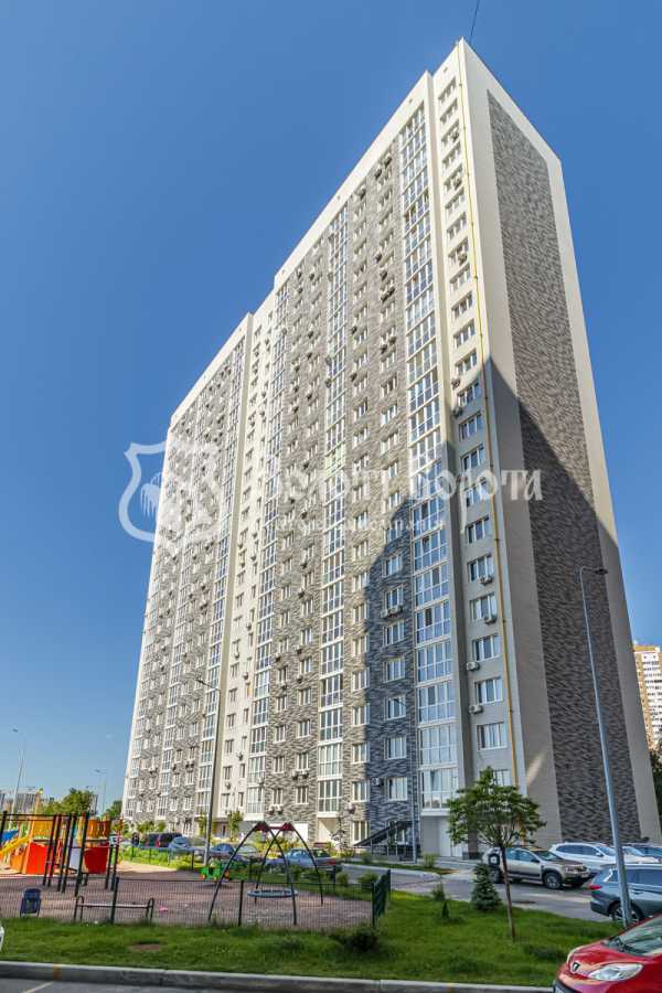 Продаж 1-кімнатної квартири 51.5 м², Ревуцького вул., 54б