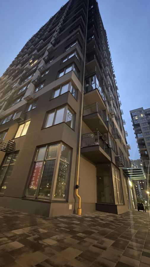 Продажа 2-комнатной квартиры 70 м², Александра Олеся ул., 2