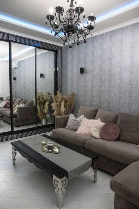 Продаж 3-кімнатної квартири 100 м², Академіка Корольова вул.
