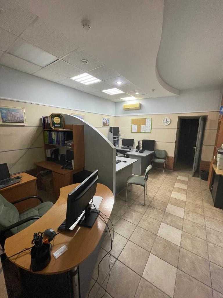 Продаж офісу 66.5 м², Героїв Сталінграда просп., 6Б