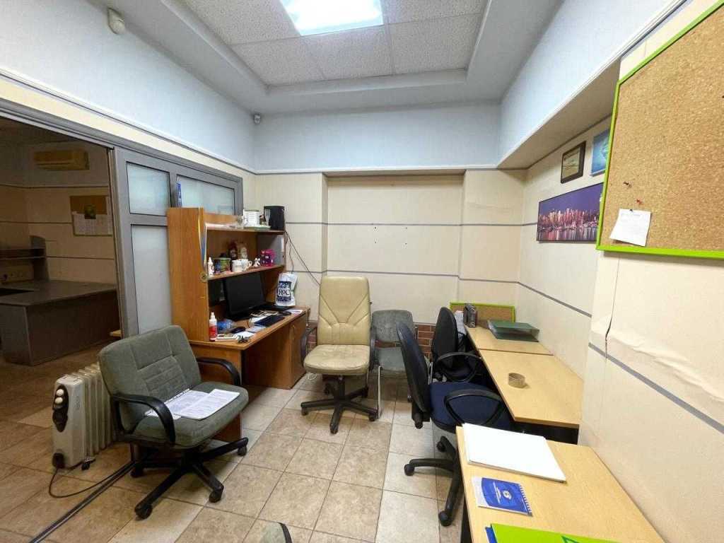 Продаж офісу 66.5 м², Героїв Сталінграда просп., 6Б