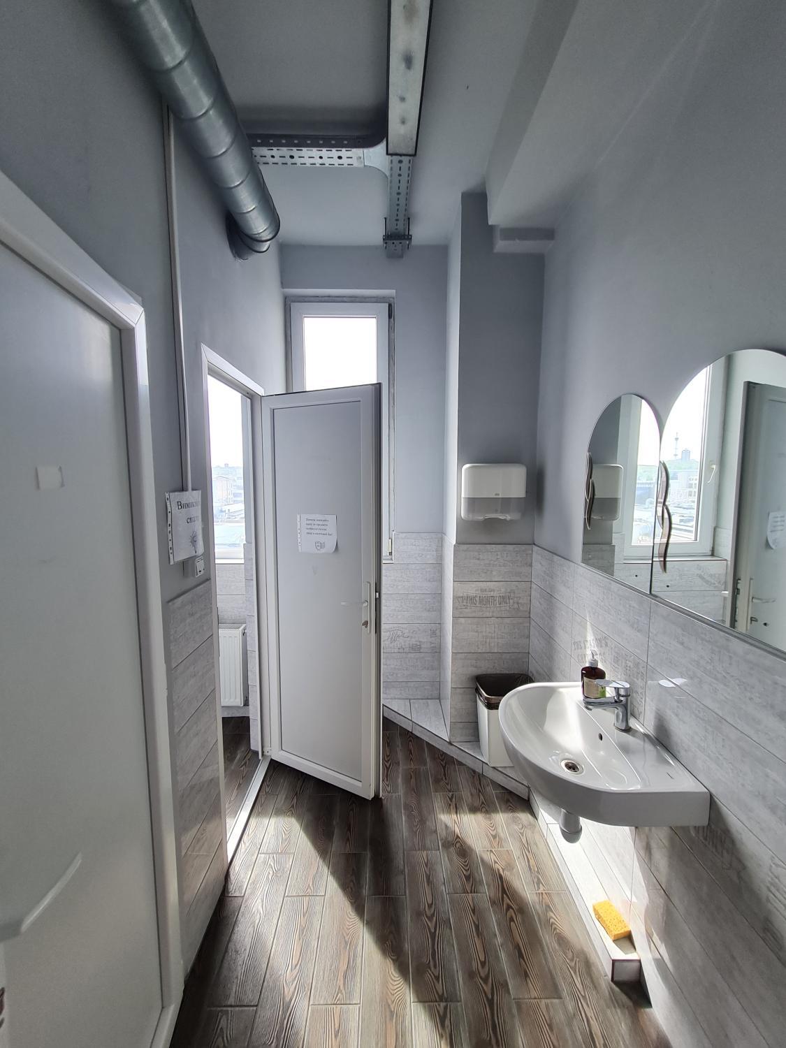 Оренда офісу 411 м², Степана Бандери просп., 23