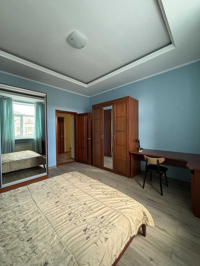 Оренда 2-кімнатної квартири 60 м², Івана Мазепи вул., 4/6