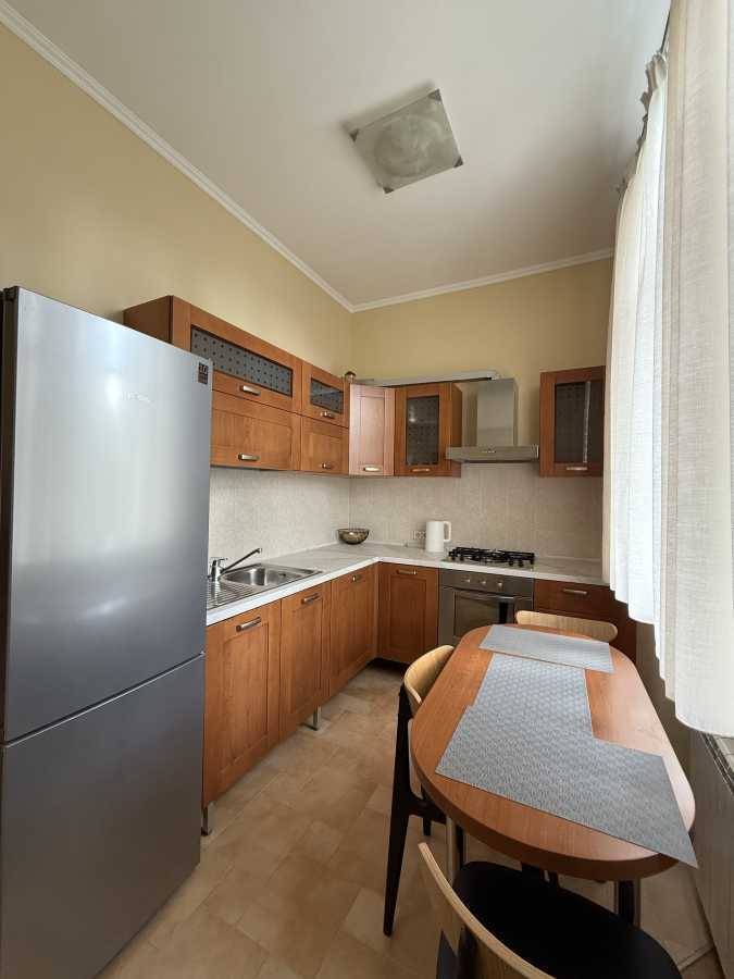 Оренда 2-кімнатної квартири 60 м², Івана Мазепи вул., 4/6