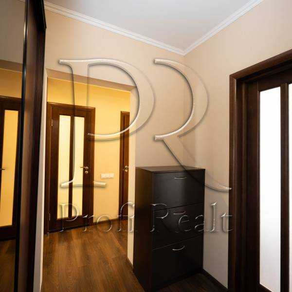 Продаж 1-кімнатної квартири 40 м², Новаторів вул., 22Б