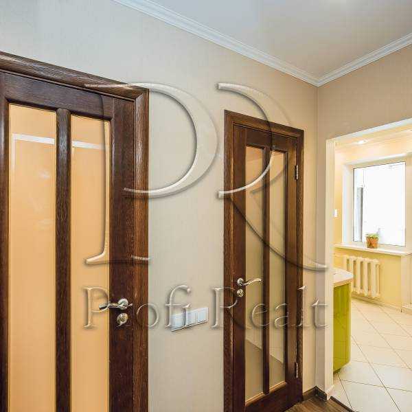 Продаж 1-кімнатної квартири 40 м², Новаторів вул., 22Б
