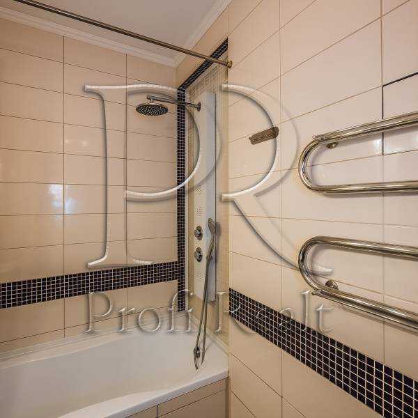 Продаж 1-кімнатної квартири 40 м², Новаторів вул., 22Б