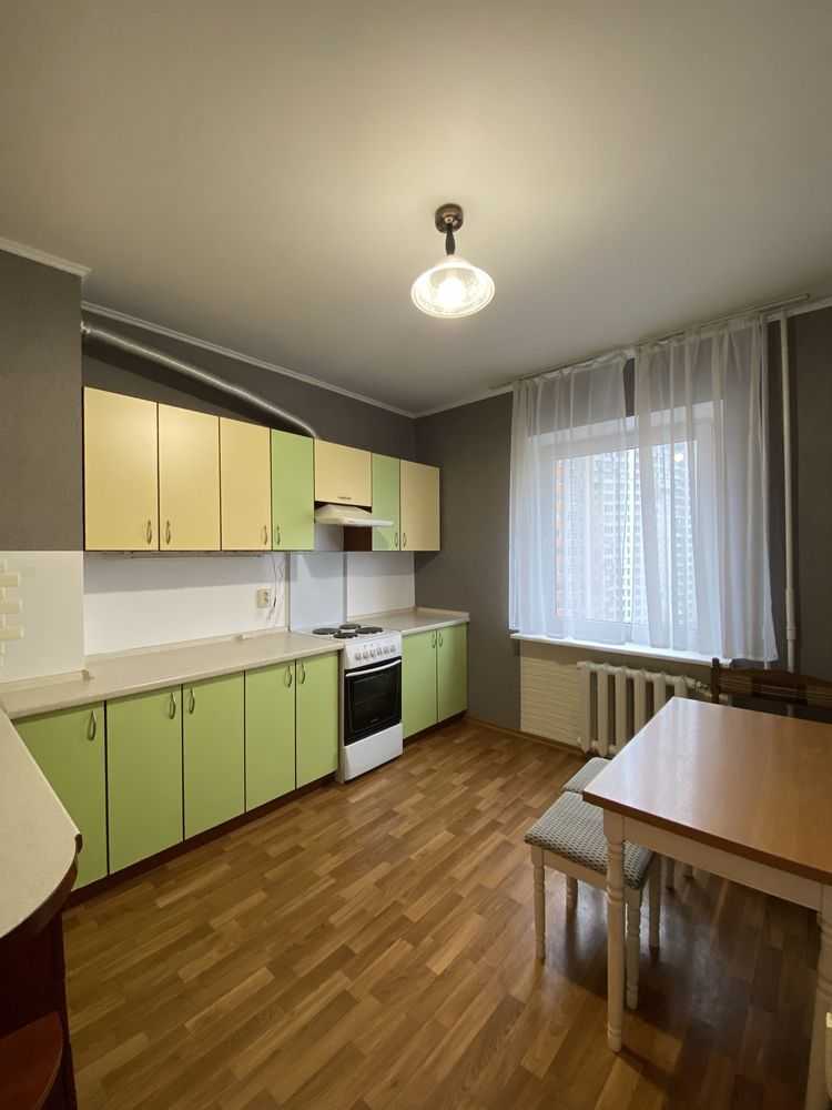 Оренда 2-кімнатної квартири 67 м², Олени Пчілки вул., 4