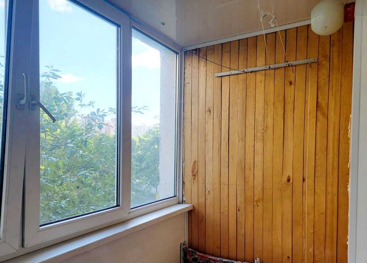 Продажа 3-комнатной квартиры 76 м², Академика Глушкова просп., 33