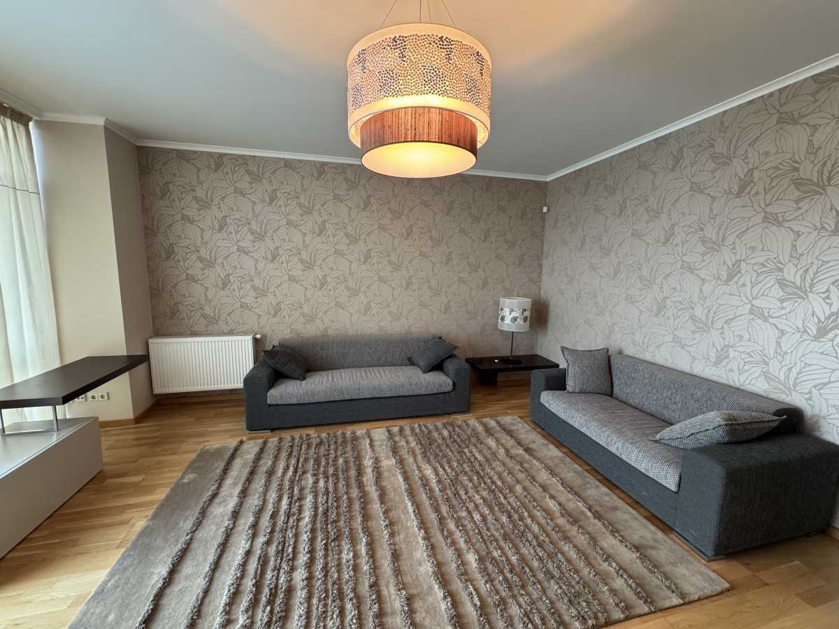 Оренда 4-кімнатної квартири 288 м², Звіринецька вул., 59