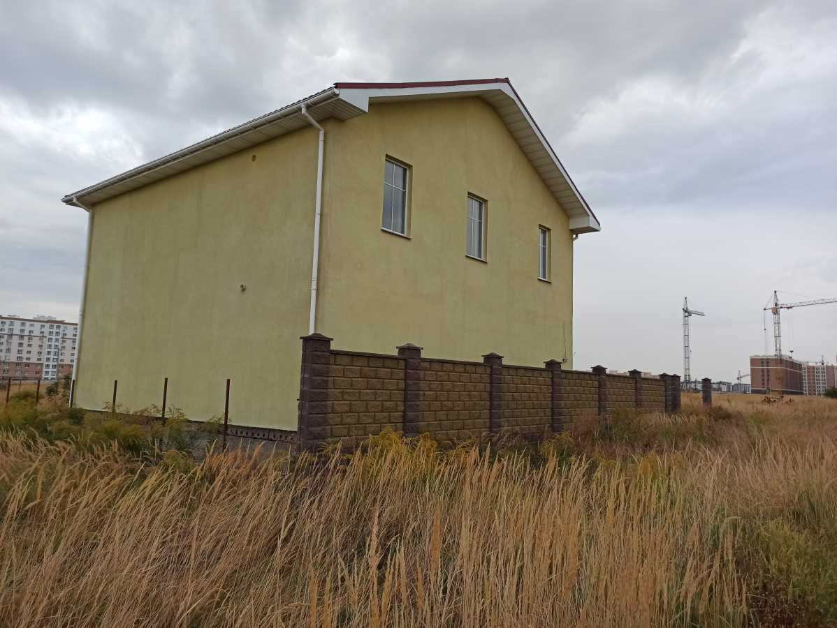 Продаж ділянки під індивідуальне житлове будівництво 9 соток, Свободи вул.