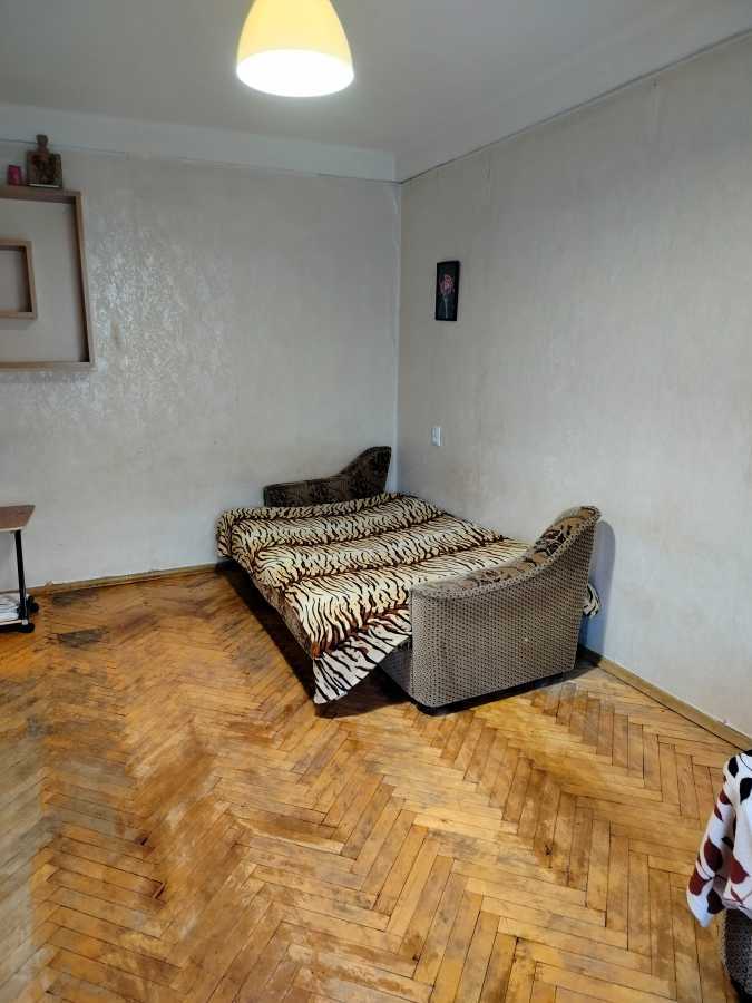 Оренда 1-кімнатної квартири 30 м², Будівельників вул., 11