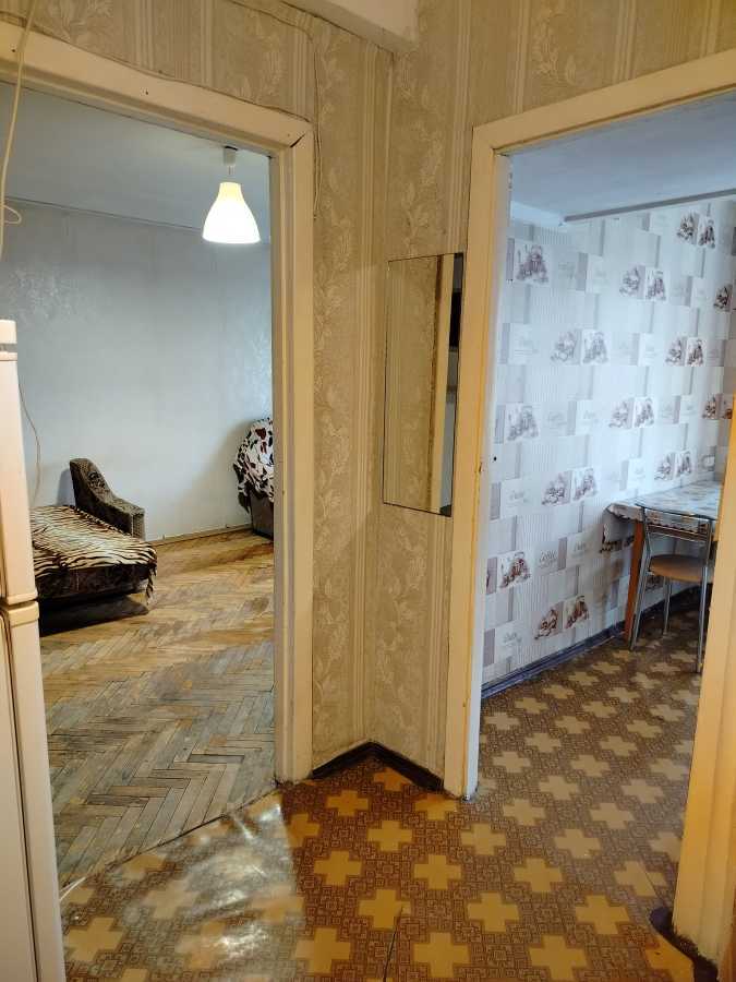 Оренда 1-кімнатної квартири 30 м², Будівельників вул., 11